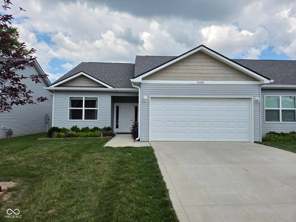 1608 Capra Court, Beech Grove