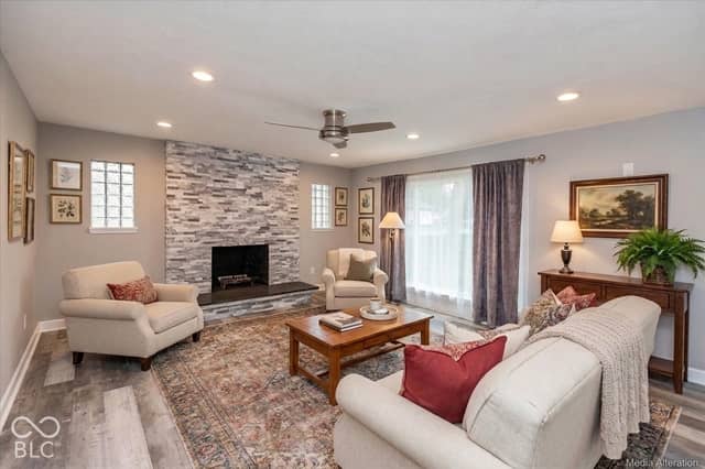 1108 N Ridgeview Drive, Indianapolis, IN 46219, photo 3 of 29