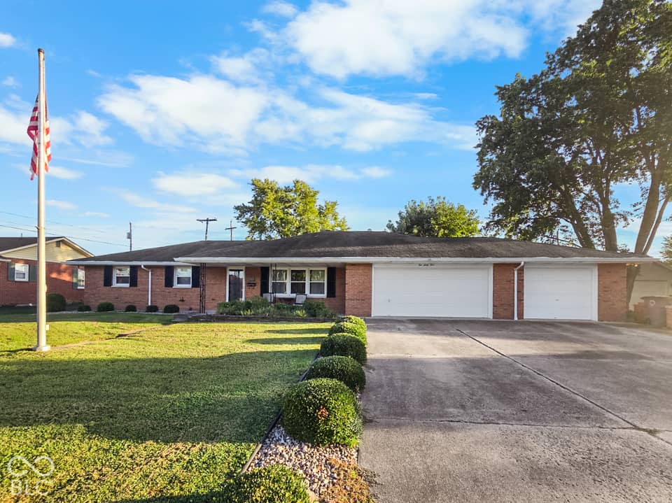 265 Taggart Drive, Seymour, IN 47274, photo 1 of 15