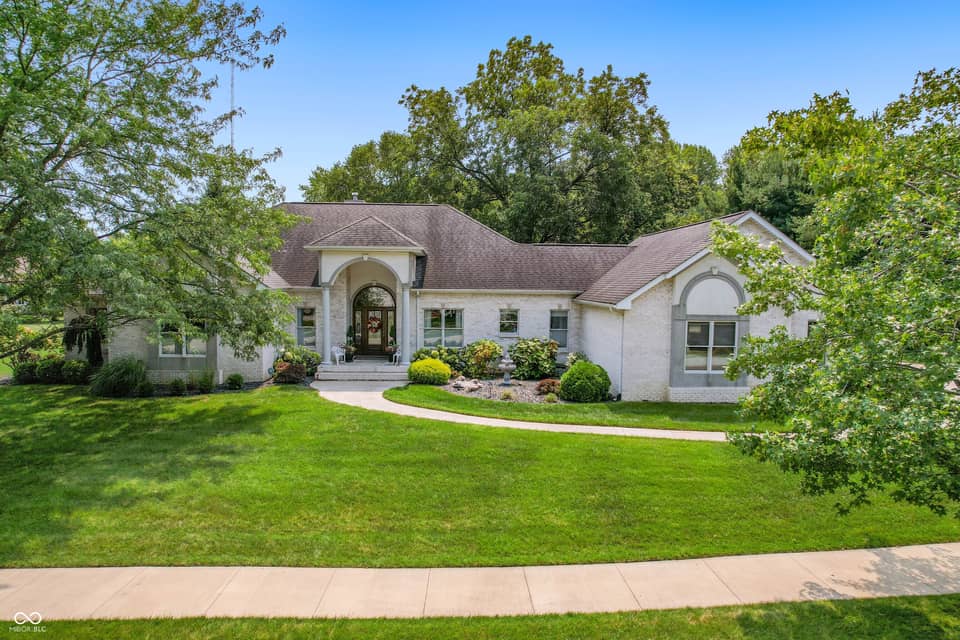 2541 W Apple Blossom Lane, Columbus, IN 47201, photo 1 of 45