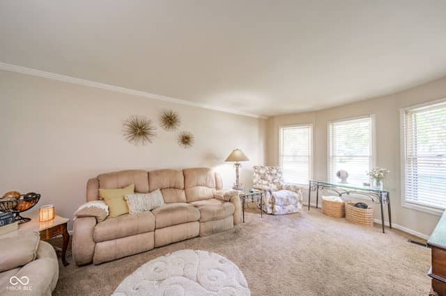 601 Woodmere Drive, Anderson, IN 46011, photo 5 of 35