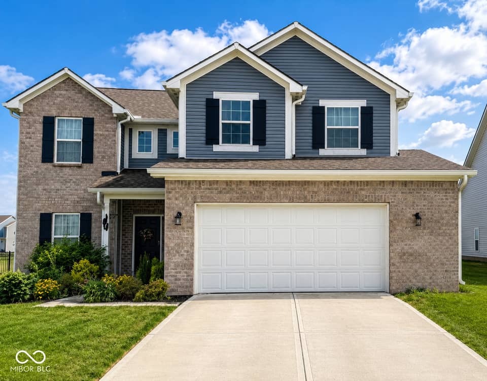 1669 N Clearwater Drive, Greenfield