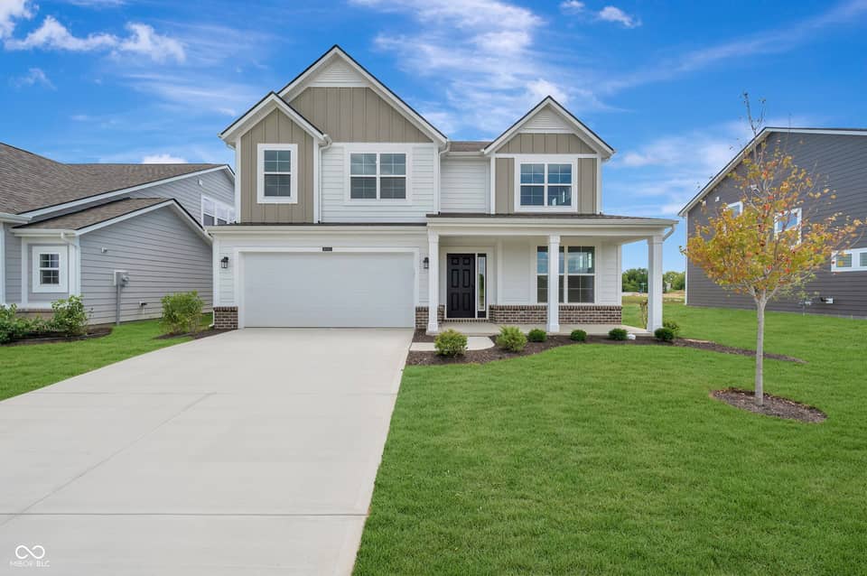 10043 Rosalee Drive, Noblesville, IN 46060, photo 1 of 31