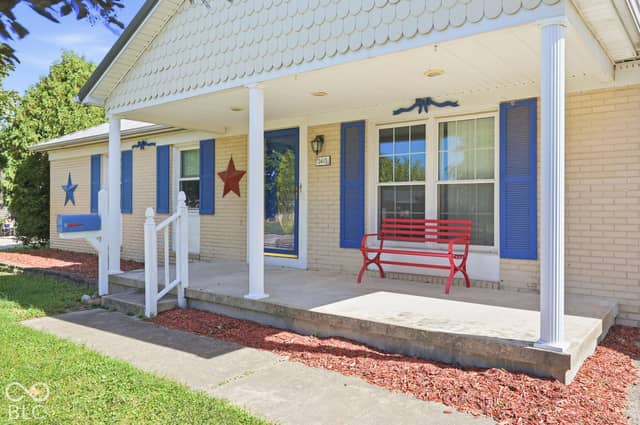 1615 Avenue East Street, Elwood, IN 46036, photo 4 of 20