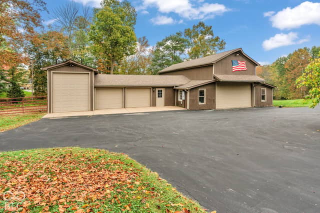 6366 S County Road 100 W, Greensburg, IN 47240, photo 5 of 110