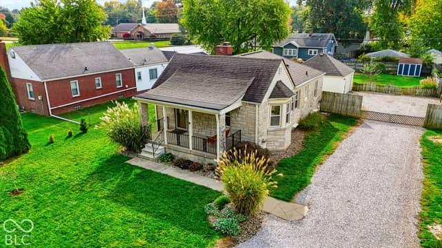 17 Hoss Road, Indianapolis, IN 46217, photo 2 of 24