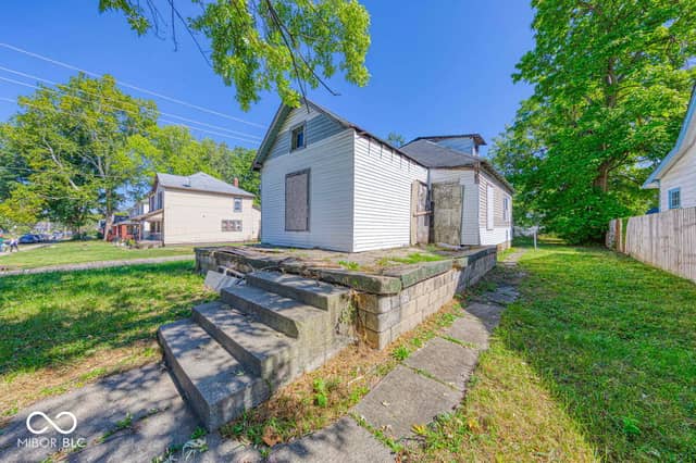 1229 N Tuxedo Street, Indianapolis, IN 46201, photo 4 of 24