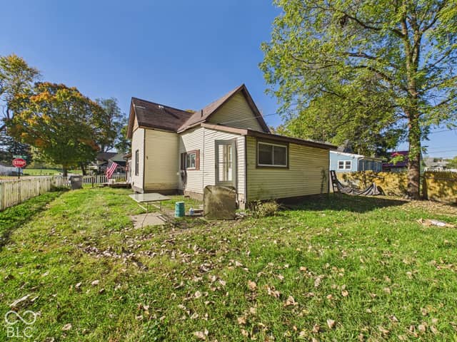 624 Milton Avenue, Anderson, IN 46012, photo 3 of 9