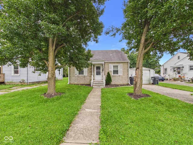 327 Edgemound Drive, Anderson, IN 46013, photo 3 of 20