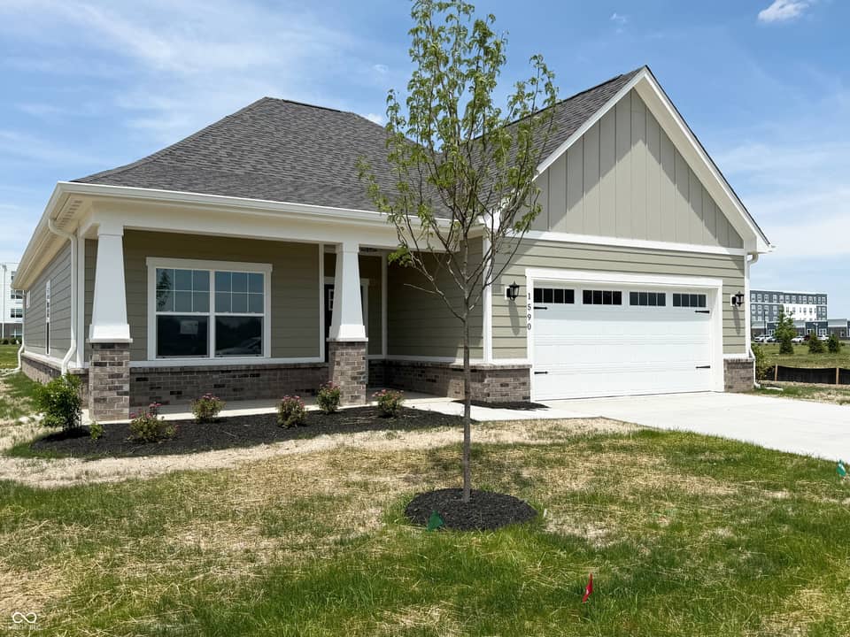 1590 Palmetto Way, Greenfield