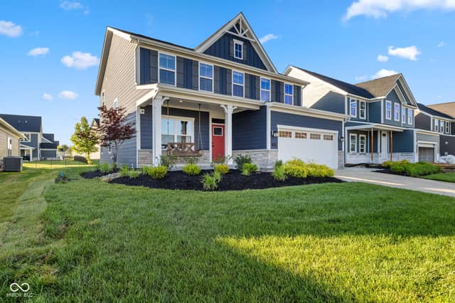 524 Wilsons Farm Drive, Fortville, IN 46040, photo 2 of 40