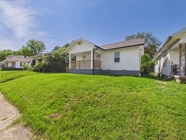 1403 W 3rd Street, Anderson, IN 46016, photo 2 of 35