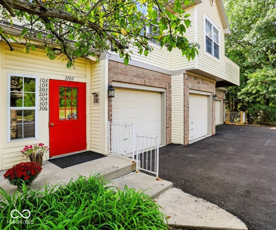 3707 E Barrington Drive #D204, Bloomington, IN 47408, photo 1 of 36