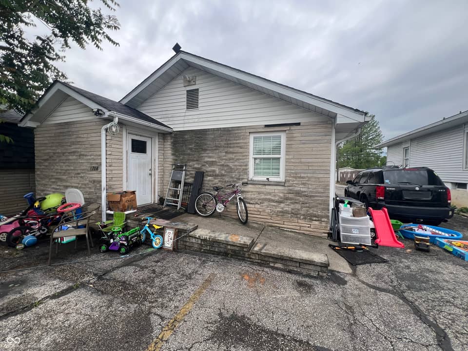 1708 24th Street, Bedford