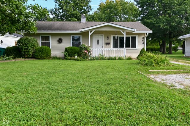 304 E Park, Plainfield, IN 46168, photo 3 of 24