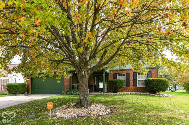 12423 High View Court, Indianapolis, IN 46236, photo 3 of 33
