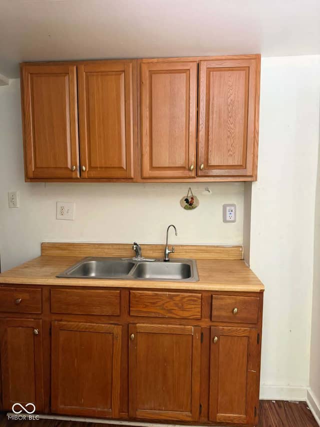 1424 Cruft, Indianapolis, IN 46203, photo 4 of 10
