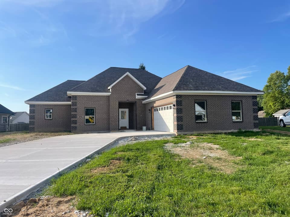 2534 Chrystal Woods Drive, Kokomo