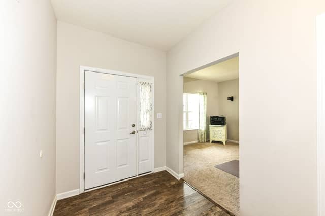 9697 Pica Drive, Fishers, IN 46040, photo 4 of 39