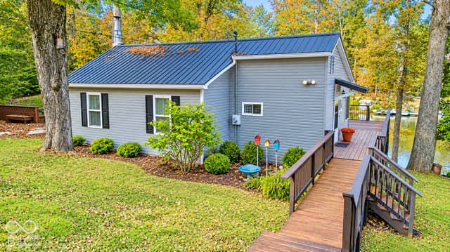 8434 S Parmalee Drive, Nineveh, IN 46164, photo 5 of 34