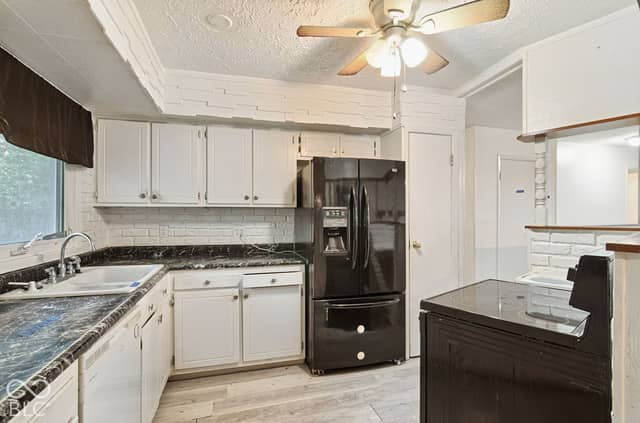 3305 Ashland Avenue, Indianapolis, IN 46226, photo 5 of 9