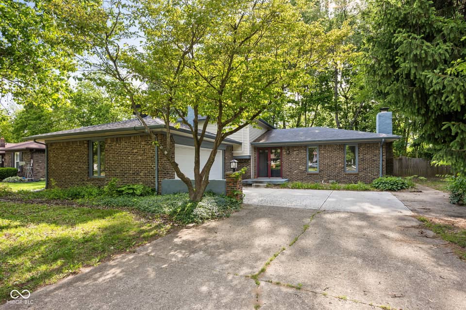 310 S Serenity Way, Greenwood