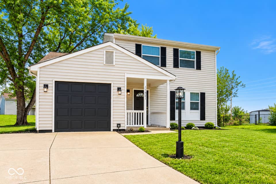 11021 E Amburg Court, Indianapolis, IN 46235, photo 1 of 28