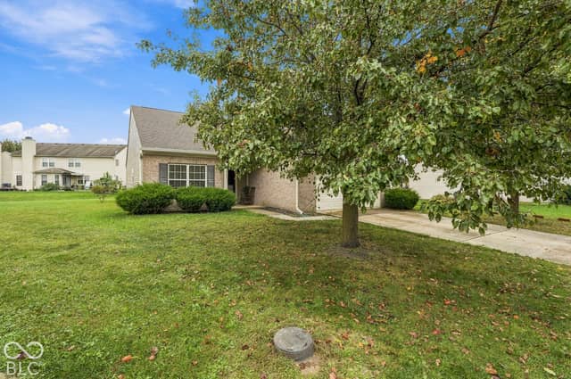 2349 Cole Wood Circle, Indianapolis, IN 46239, photo 5 of 29