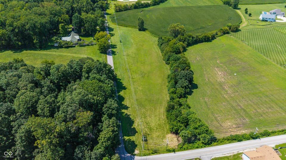 6050 W Smokey Row Road, Greenwood