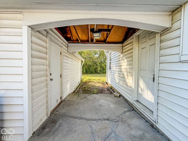 18 Rebecca Drive, Indianapolis, IN 46241, photo 5 of 35