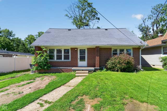 4916 E 39th Street, Indianapolis, IN 46226, photo 2 of 37