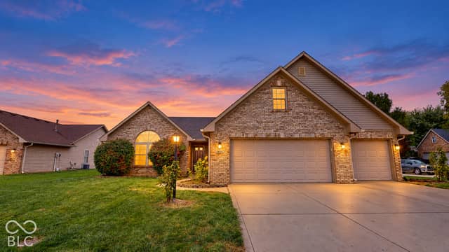 1404 Mahony Court, Indianapolis, IN 46217, photo 2 of 27