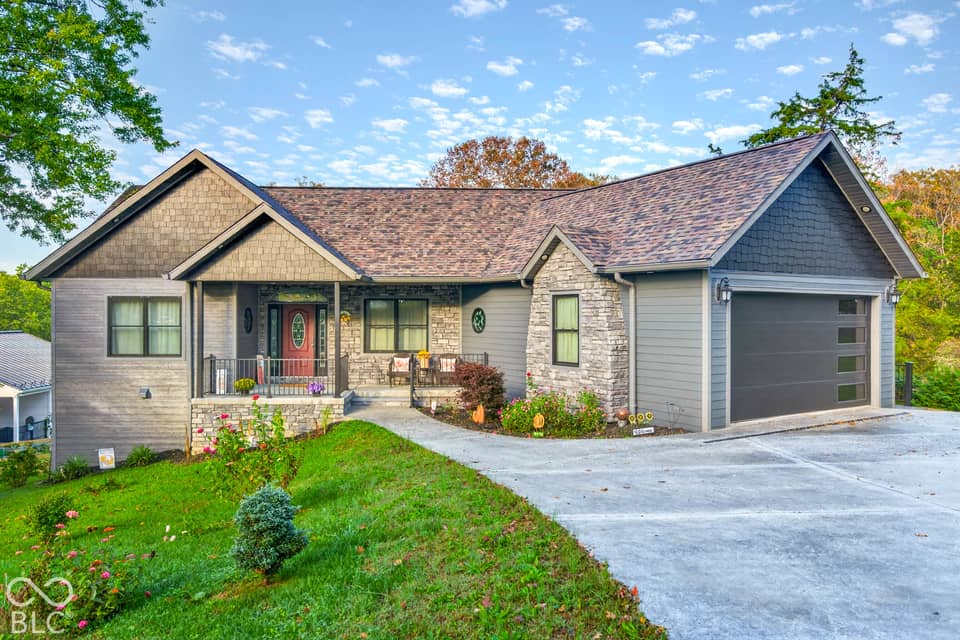 220 N Jefferson Street, Nashville, IN 47448, photo 1 of 61