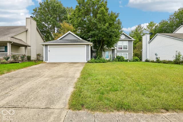 1565 Chase Boulevard, Greenwood, IN 46142, photo 2 of 39