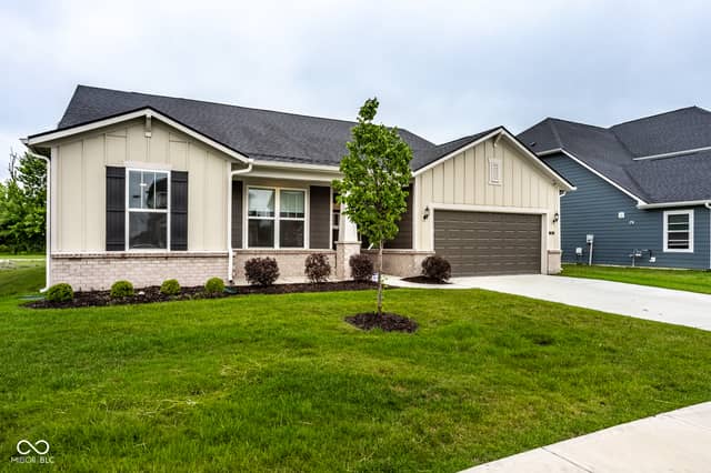910 Jordan Court, Avon, IN 46123, photo 3 of 45