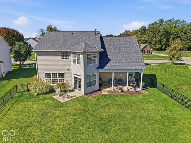 8035 Meadow Bend Lane, Indianapolis, IN 46259, photo 5 of 69