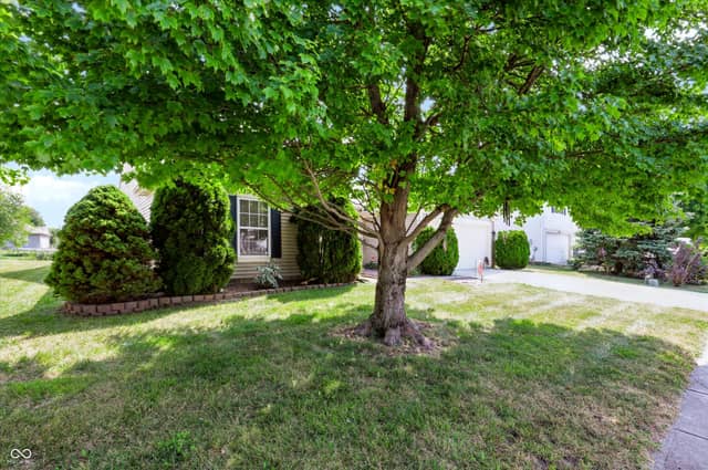 5629 Olive Branch Way, Indianapolis, IN 46237, photo 4 of 42