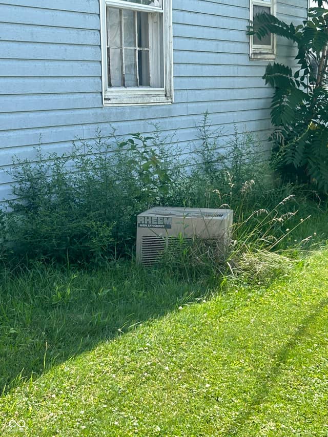 1033 O Street, Bedford, IN 47421, photo 4 of 5