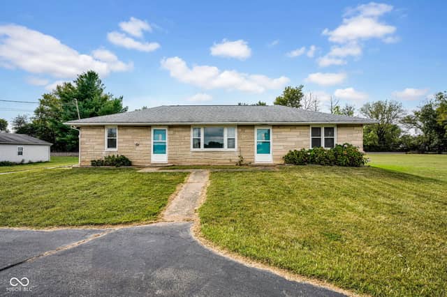 6954 S Jonesville Road, Columbus, IN 47201, photo 3 of 32