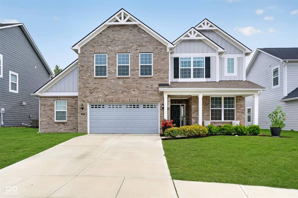 6779 Oakcrest Drive, McCordsville