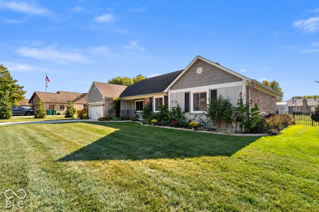 540 Crestpoint Lane, Plainfield, IN 46168, photo 2 of 35