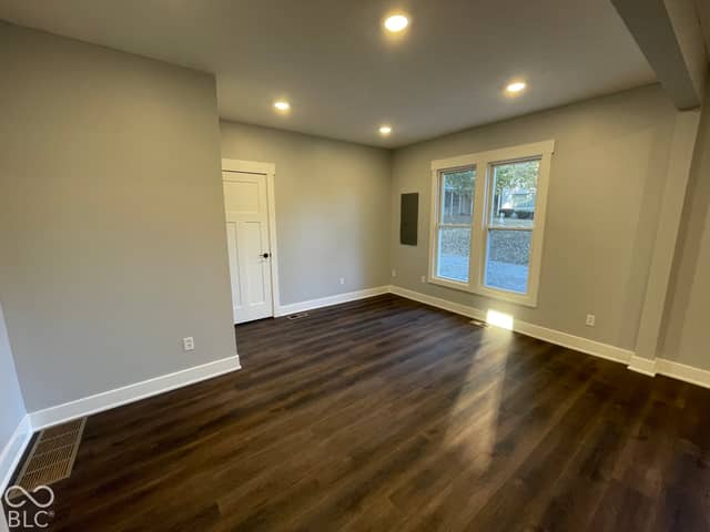 309 W 2nd Street, Veedersburg, IN 47987, photo 5 of 30