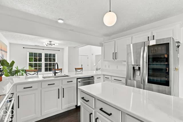 2230 Beach Avenue, Indianapolis, IN 46240, photo 5 of 49