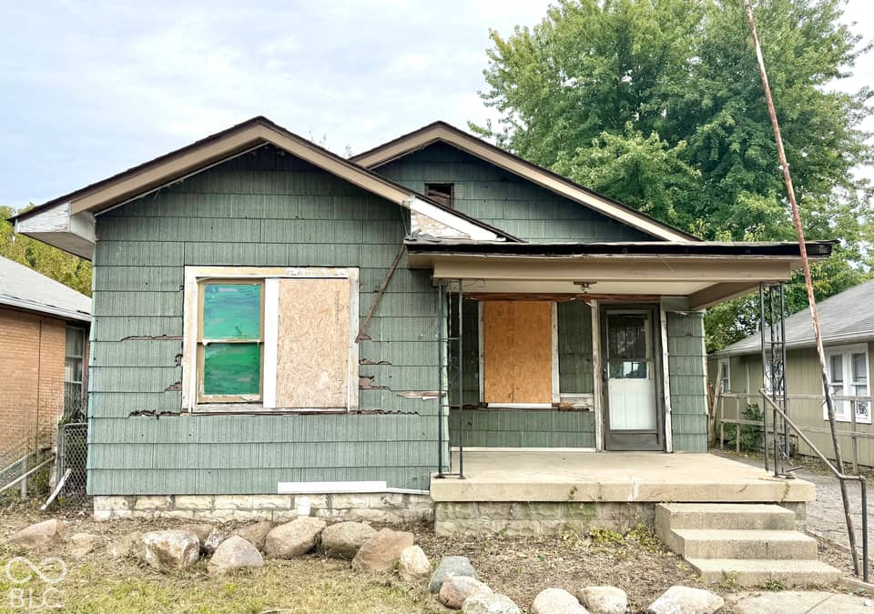 2153 N Dequincy Street, Indianapolis, IN 46218, photo 1 of 44