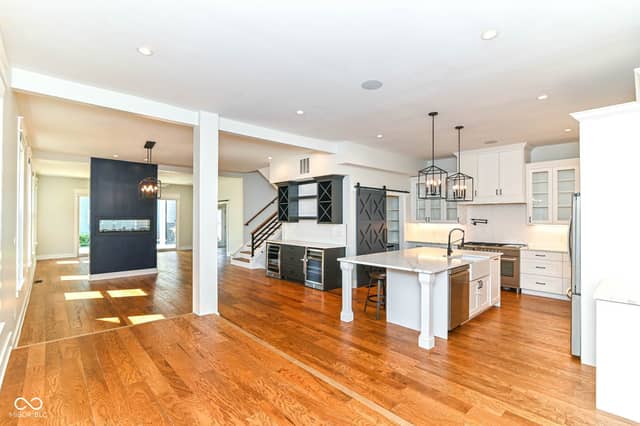 1606 N New Jersey Street, Indianapolis, IN 46202, photo 4 of 63