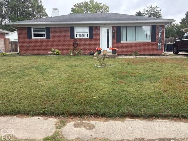 425 N 14th Avenue, Beech Grove, IN 46107, photo 2 of 6