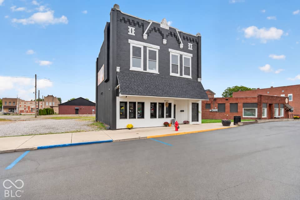 1530 S A Street, Elwood