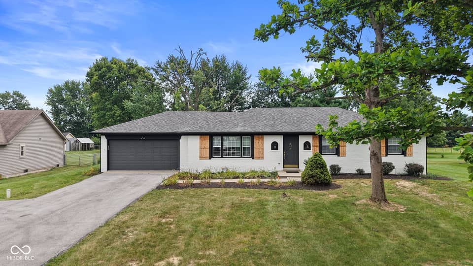 7651 E Stop 11 Road, Indianapolis
