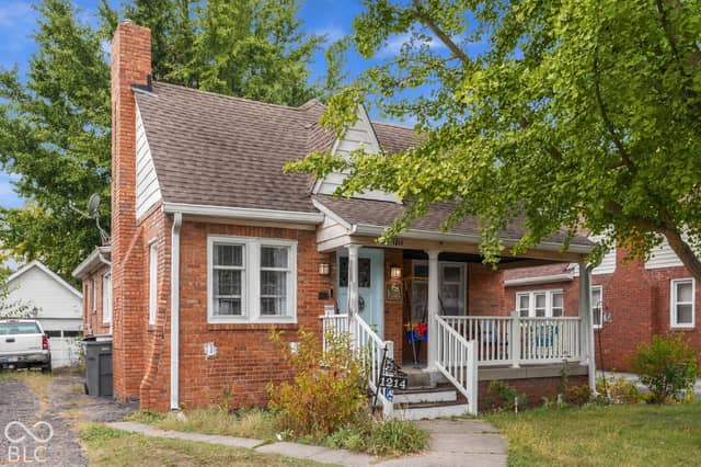 1214 Shannon Avenue, Indianapolis, IN 46201, photo 3 of 26