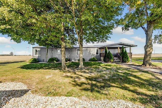 7190 E 500 Road N, Windfall, IN 46076, photo 2 of 71
